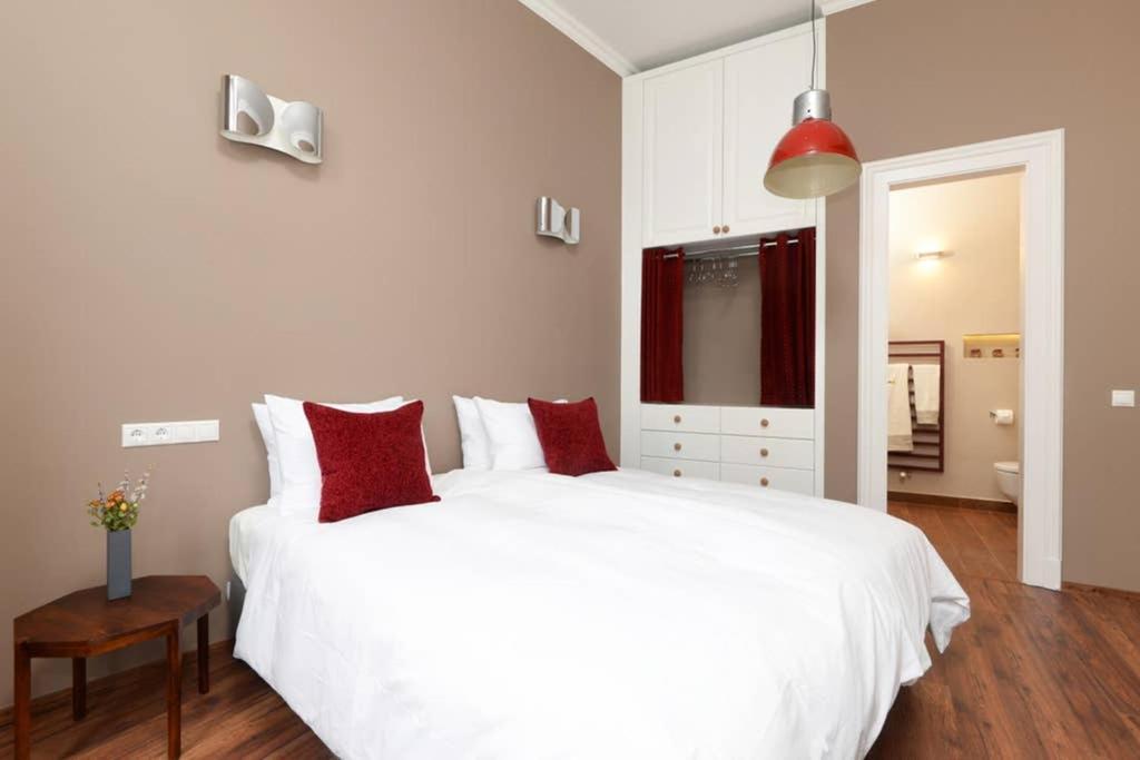 Venus Apartments - Italian Stylish Будапеща Екстериор снимка