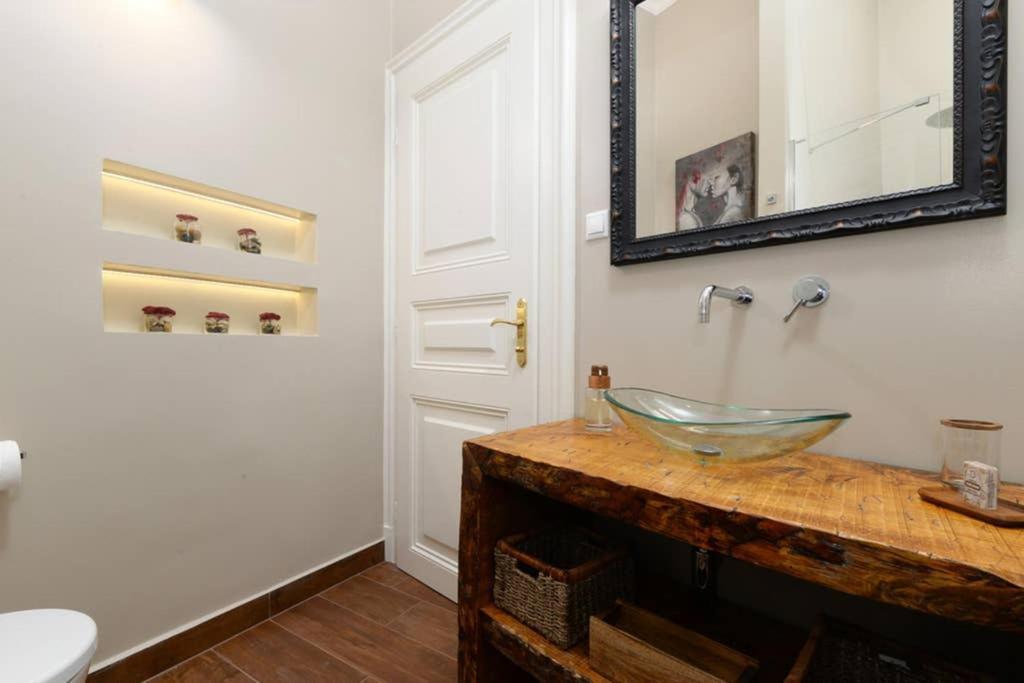 Venus Apartments - Italian Stylish Будапеща Екстериор снимка